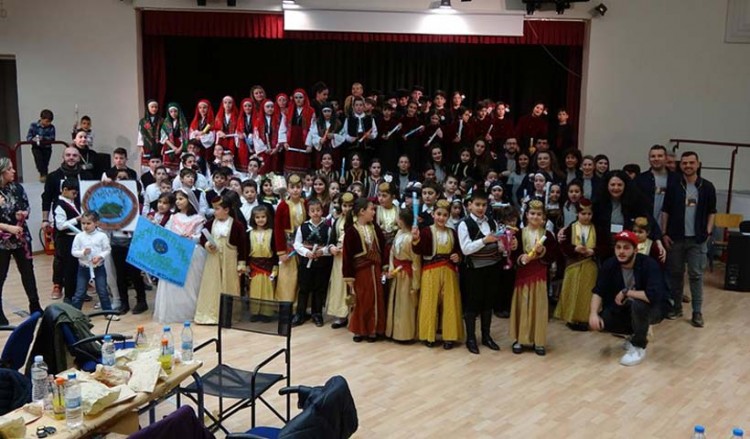 Τα παιδιά των «Ακριτών» Σταυρούπολης στο Φεστιβάλ Ελληνικών Χορών «Σαραρίμ»