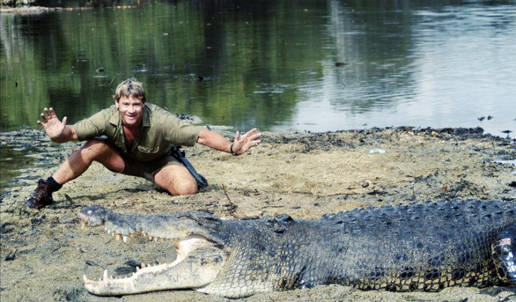 Steve Irwin: 57η επέτειος από τη γέννηση του «Κροκοδειλάκια» (βίντεο)