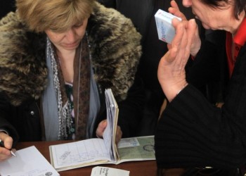 Επιστρέφουν τα βιβλιάρια και οι χειρόγραφες συνταγές στα νοσοκομεία