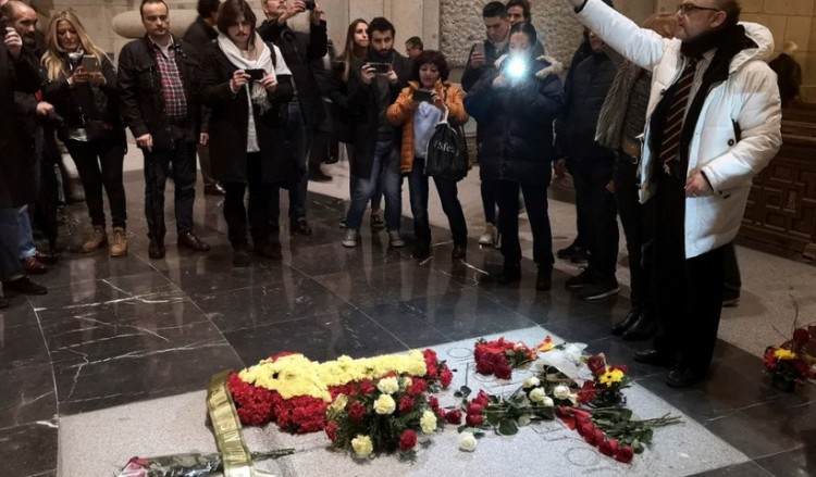 Το Βατικανό δίνει άδεια για την εκταφή της σορού του δικτάτορα Φράνκο