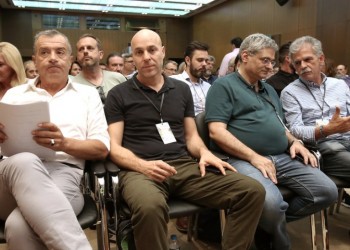 Αμυράς εναντίον Θεοδωράκη: Ποιος διέλυσε το Ποτάμι, γιατί ψήφισε τις Πρέσπες