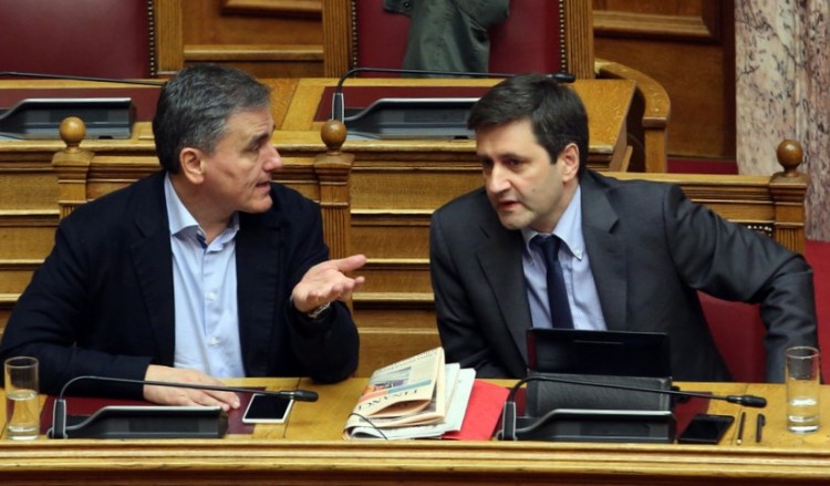 Τελεσίγραφο Κομισιόν στην Ελλάδα: Κλείσιμο εκκρεμοτήτων για τη δόση