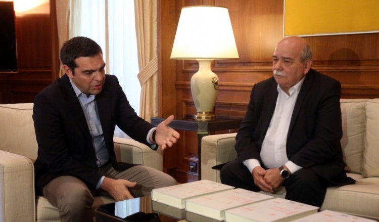 Επιστολή Τσίπρα σε Βούτση για τον κανονισμό της Βουλής: Εκβιαζόμενος δεν υπήρξα ποτέ