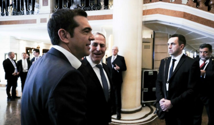 Γερμανία: Συγχαρητήρια σε Τσίπρα και Ζάεφ από την Άνγκελα Μέρκελ