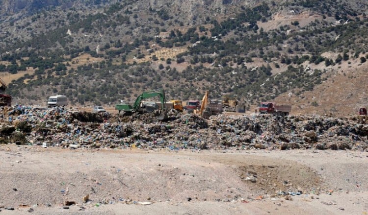 Πυρκαγιά κοντά στον ΧΥΤΑ της Φυλής