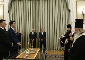 Ορκίστηκαν οι έξι νέοι υπουργοί της κυβέρνησης