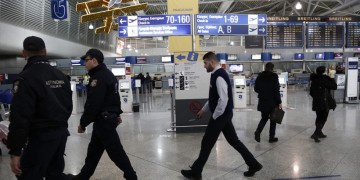 Κορονοϊός: Σε εξέλιξη η επιχείρηση επαναπατρισμού Ελλήνων 4