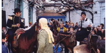 Λέσβος: Το έθιμο της Περικεφαλαίας στην Αγιάσο την Κυριακή της Αποκριάς