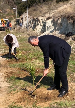 Πανόραμα Θεσσαλονίκης: Δενδροφύτευση για τα 100 χρόνια από τη Γενοκτονία των Ποντίων