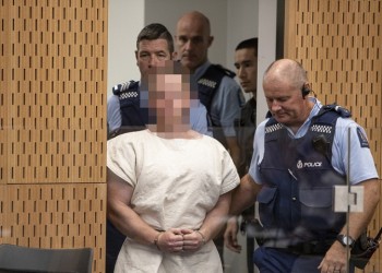 Νέα Ζηλανδία: Κατηγορίες για 50 ανθρωποκτονίες από πρόθεση και 39 απόπειρες ανθρωποκτονίας αντιμετωπίζει ο Μπρέντον Τάραντ
