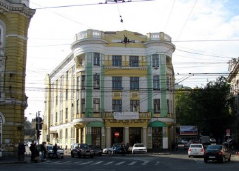 Ρουμανία: Πρόστιμο στους επιβάτες των μέσων μαζικής μεταφοράς που φορούν βρόμικα ρούχα