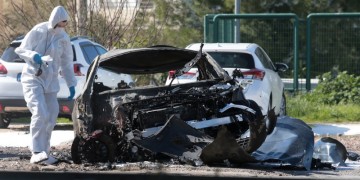 Ισχυρή έκρηξη στη Γλυφάδα: Ανατινάχθηκε το αυτοκίνητο, στο νοσοκομείο ο οδηγός