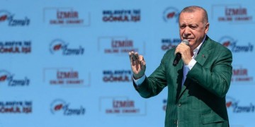 Προεκλογικές προκλήσεις Ερντογάν: Σμύρνη, που ρίχνεις τους γκιαούρηδες στη θάλασσα