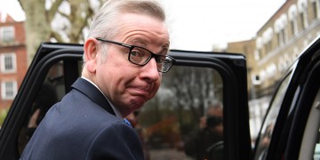 Ποιοι είναι οι επίδοξοι δελφίνοι της Τερέζας Μέι