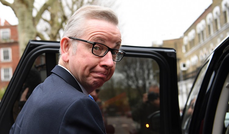 Ποιοι είναι οι επίδοξοι δελφίνοι της Τερέζας Μέι