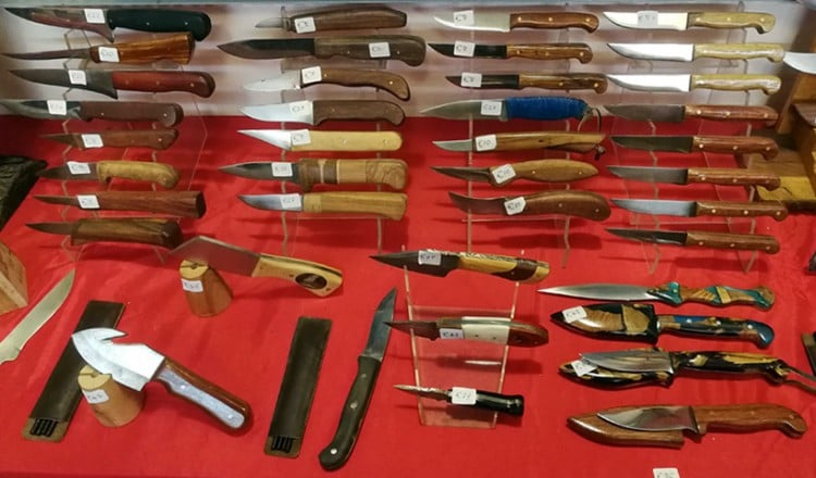 Τα κυπριακά μαχαίρια που εξόπλισαν και την Επανάσταση του 1821 (βίντεο, φωτο)