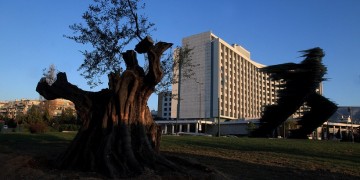 Κ. Βαρώτσος: Ο «Δρομέας» παραμένει στην Αθήνα, δεν θα μεταφερθεί στα Σκόπια