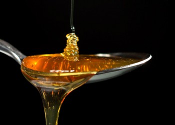 Μέλι: Τα οφέλη για την υγεία από την καθημερινή κατανάλωση, και ένα μυστικό!