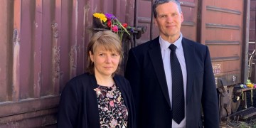 Εγγονός στρατιώτη της Βέρμαχτ συνάντησε αιωνόβιο επιζώντα της ναζιστικής θηριωδίας!