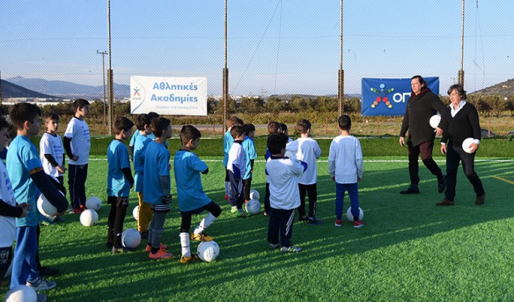 Θωμάς Μαύρος και Τάσος Μητρόπουλος κοντά στα παιδιά των Αθλητικών Ακαδημιών ΟΠΑΠ (βίντεο)