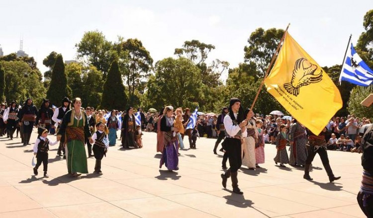 Η παρέλαση της 25ης Μαρτίου στη Μελβούρνη για πρώτη φορά αφιερώθηκε στα θύματα της Γενοκτονίας των Ποντίων (φωτο)