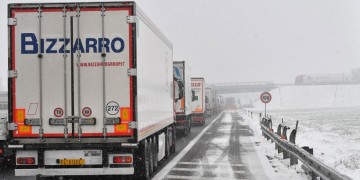 Απαγόρευση κυκλοφορίας οχημάτων άνω των 3,5 τόνων στην Εγνατία Οδό λόγω θυελλωδών ανέμων