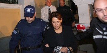 Αποφυλακίστηκε η Σταυρούλα Κουράκου, σύζυγος του Γιάννου Παπαντωνίου