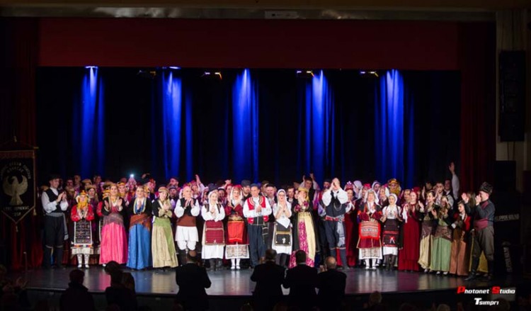 Η φιλανθρωπική εκδήλωση «Χέρι με χέρι, η παράδοση της Ελλάδας» της Ευξείνου Λέσχης Ποντίων Νάουσας