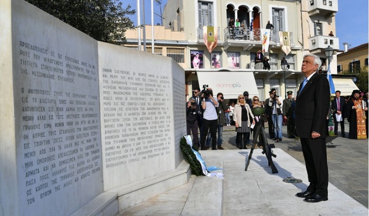 Διπλό μήνυμα Παυλόπουλου προς την Τουρκία