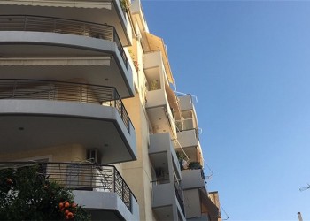 Νέος Κόσμος: Σοκάρουν οι μαρτυρίες για την τραγωδία με τη μητέρα και το παιδί που έπεσαν από τον 5ο όροφο