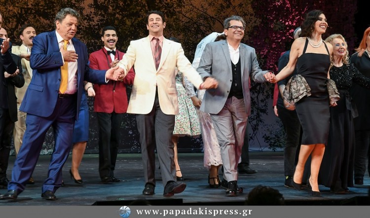 «Ζητείται ψεύτης» ενόψει εκλογών – Φήμες λένε πως ένας καλός κυκλοφορεί στο Θέατρο Παλλάς (φωτο)