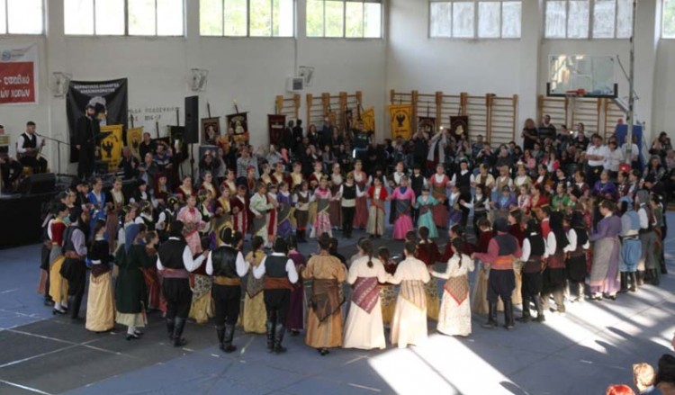 Το μεγαλείο της ποντιακής παράδοσης μέσα από τα μάτια των παιδιών έλαμψε στην Χρυσούπολη Καβάλας