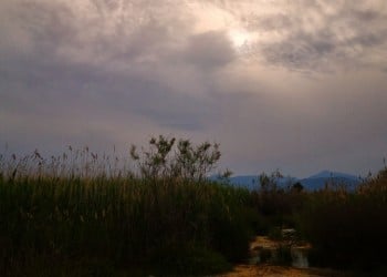 Δείτε πώς η αφρικανική σκόνη καλύπτει μεγάλες περιοχές στην Ελλάδα (βίντεο)