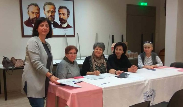 Ο Αρμενικός Κυανούς Σταυρός διοργανώνει το 21ο Baazar Αγάπης