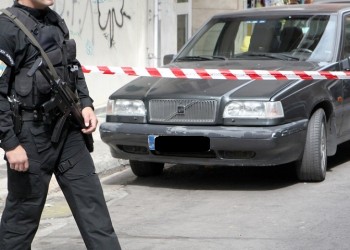 Αγία Βαρβάρα: Βομβιστική επίθεση σε αυτοκίνητο εκδότη