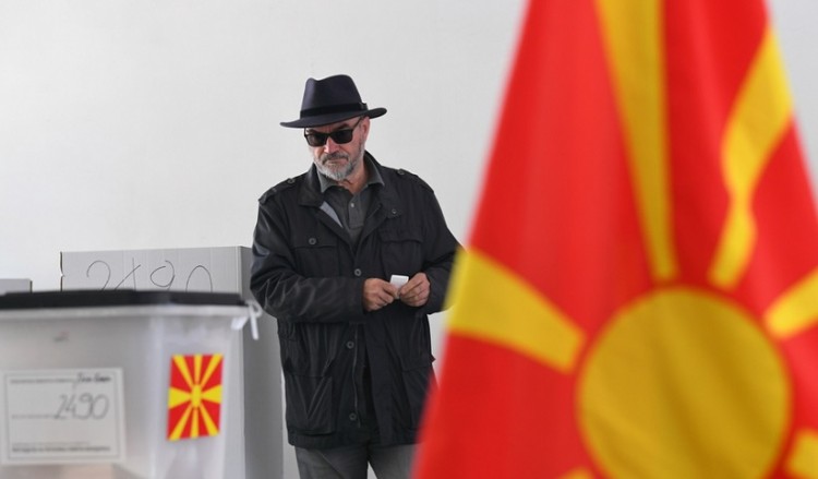 Σε εξέλιξη η ψηφοφορία για τις προεδρικές εκλογές στα Σκόπια
