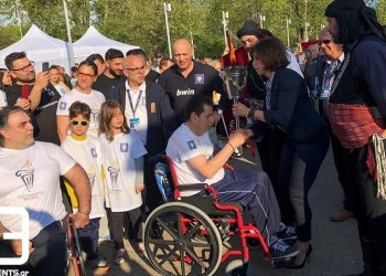 14ος Μαραθώνιος «Μέγας Αλέξανδρος»: Με πυρρίχιο η άφιξη της Αλεξανδρείου Φλόγας στη Θεσσαλονίκη (βίντεο)