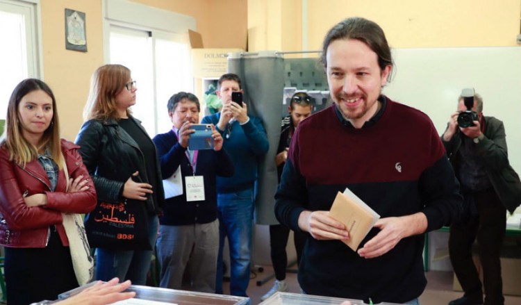 Ισπανία εκλογές: Το Podemos ανοικτό σε κυβέρνηση συμμαχίας με τους Σοσιαλιστές