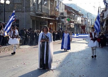 Τιμητικό άγημα της Ευξείνου Λέσχης Ειρηνούπολης στα «Λαζάρια 2019» στη Ματαράγκα Αιτωλοακαρνανίας (βίντεο)