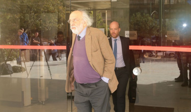 Λυκουρέζος και Παναγόπουλος αρνούνται το κατηγορητήριο για τη «μαφία των φυλακών»