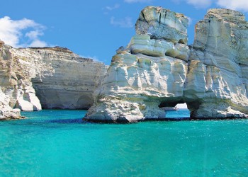 Τον γαστρονομικό πλούτο της Μήλου αναδεικνύει η εφημερίδα Guardian