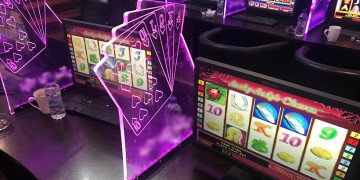 «Ναός» παράνομου τζόγου σε κατάστημα στην Αθήνα – Αποκαλυπτικές φωτογραφίες