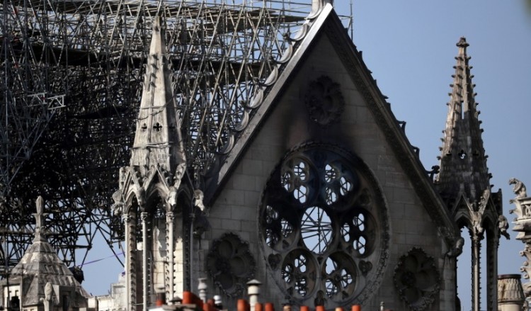 Πάνω από 1 δισ. οι δωρεές για την αναστήλωση της Παναγίας των Παρισίων