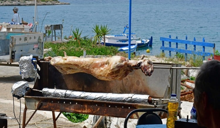 Κυριακή του Πάσχα: Σουβλίζουμε με καλό καιρό στο μεγαλύτερο μέρος της χώρας