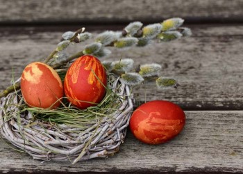 Πάσχα στον Πόντο: Γλεντούσαν και τραγουδούσαν συνοδεία ποντιακής λύρας