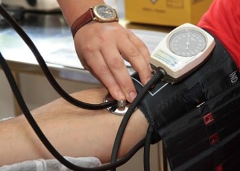 Τα φάρμακα για την αρτηριακή πίεση δρουν καλύτερα πριν από τον βραδινό ύπνο