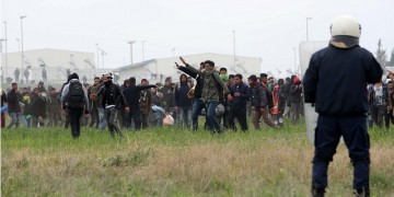 Αποχωρούν σταδιακά οι πρόσφυγες από τα Διαβατά