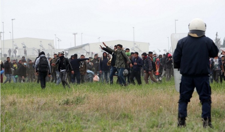 Αποχωρούν σταδιακά οι πρόσφυγες από τα Διαβατά