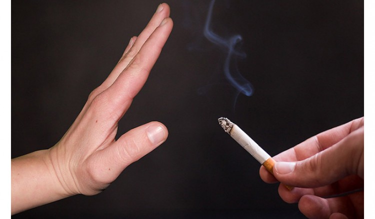 Γιατί τα ζευγάρια κόβουν ευκολότερα το κάπνισμα