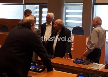 Θεσσαλονίκη: Αποδοκιμασίες πολιτών σε εκδήλωση με ομιλητή τον Βούτση (βίντεο)
